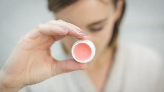 Fra naturlig til glamourøs: 5 manicure-stilarter til enhver lejlighed