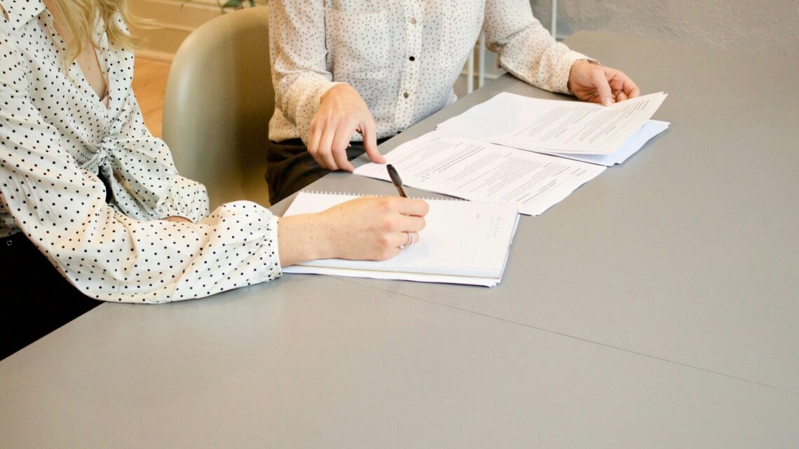 Dødsbo rydning: En guide til tryg og skånsom håndtering